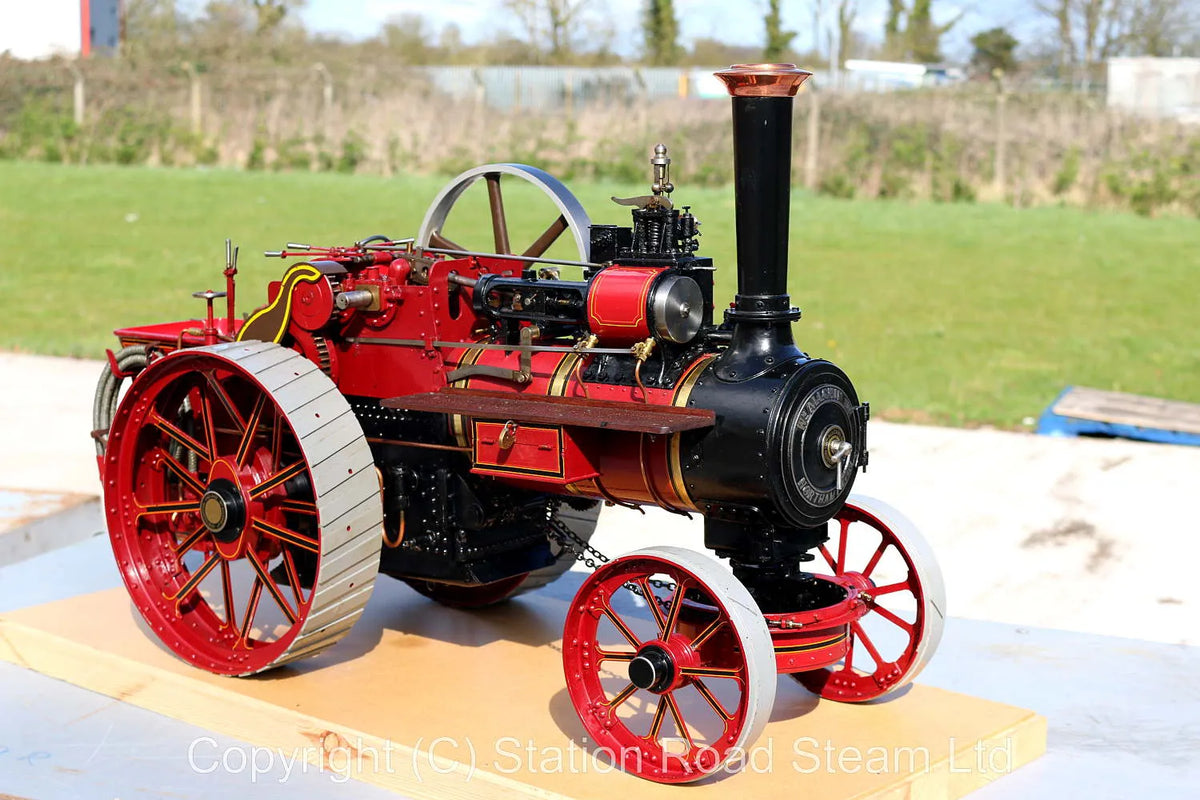 1 1/2 inch scale Allchin traction engine with glass case