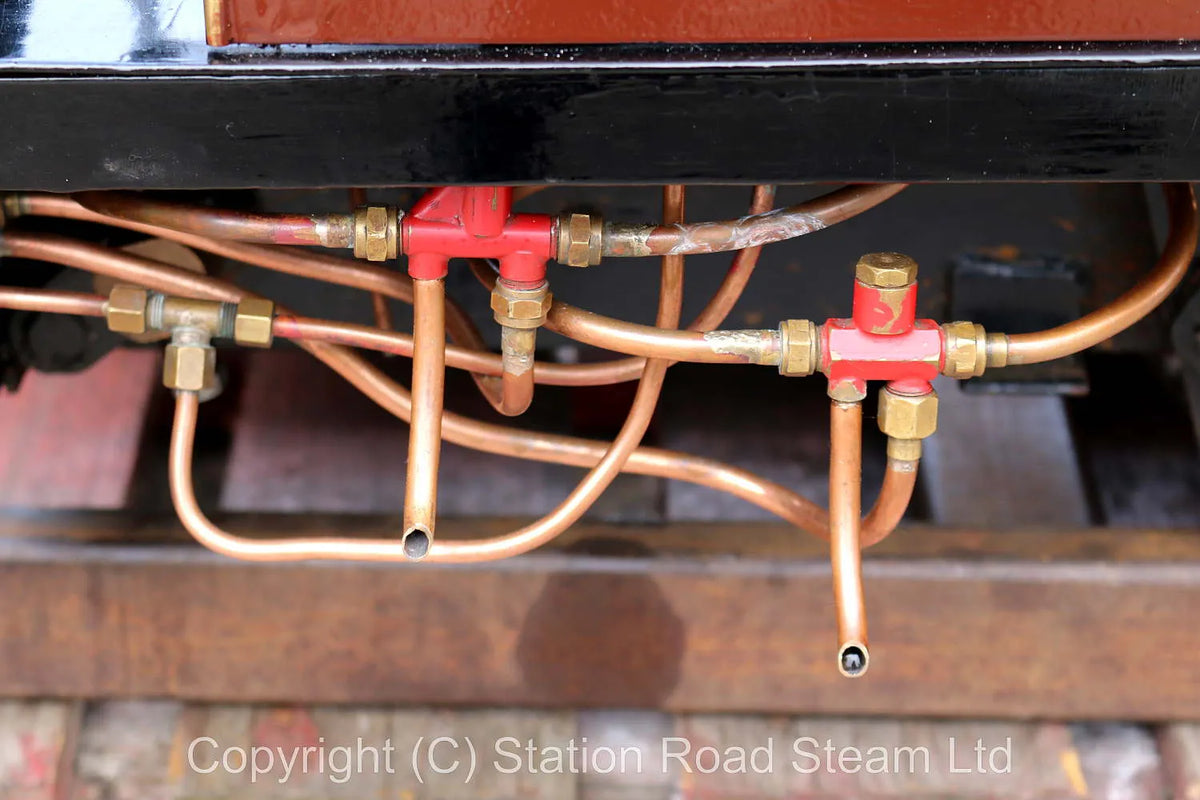 7 1/4 inch gauge "Romulus" 0-4-0T with tender
