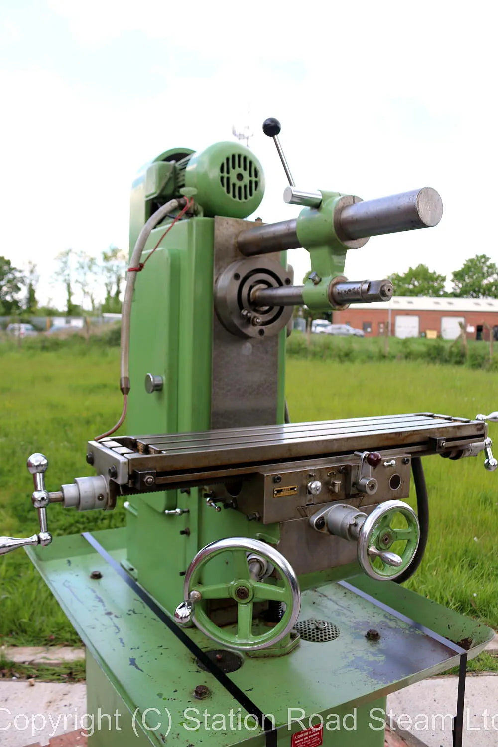 Tom Senior Major horizontal milling machine with vertical head