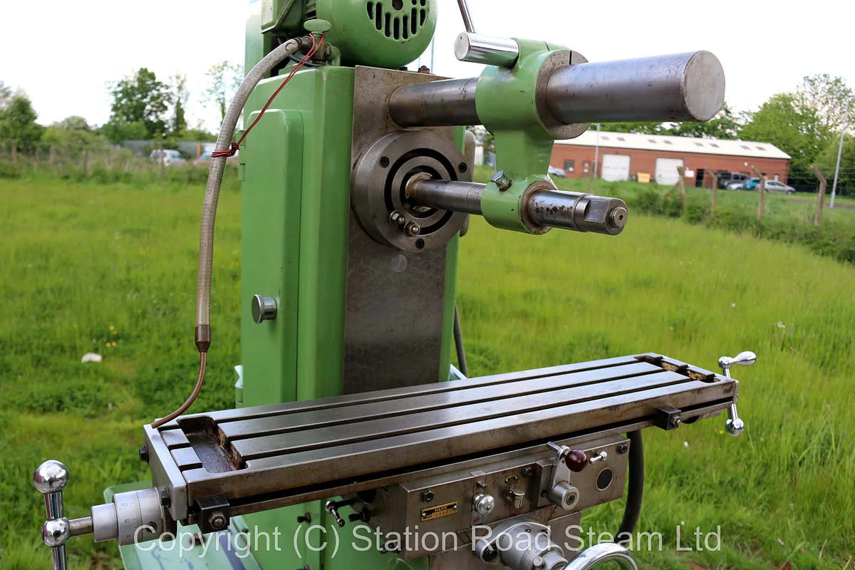 Tom Senior Major horizontal milling machine with vertical head