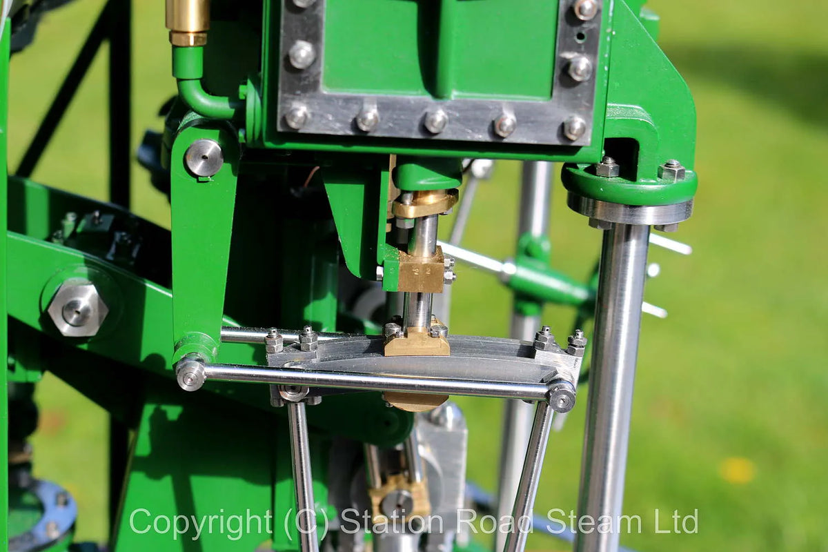1 1/2 inch scale Alfred Dodman compound marine engine