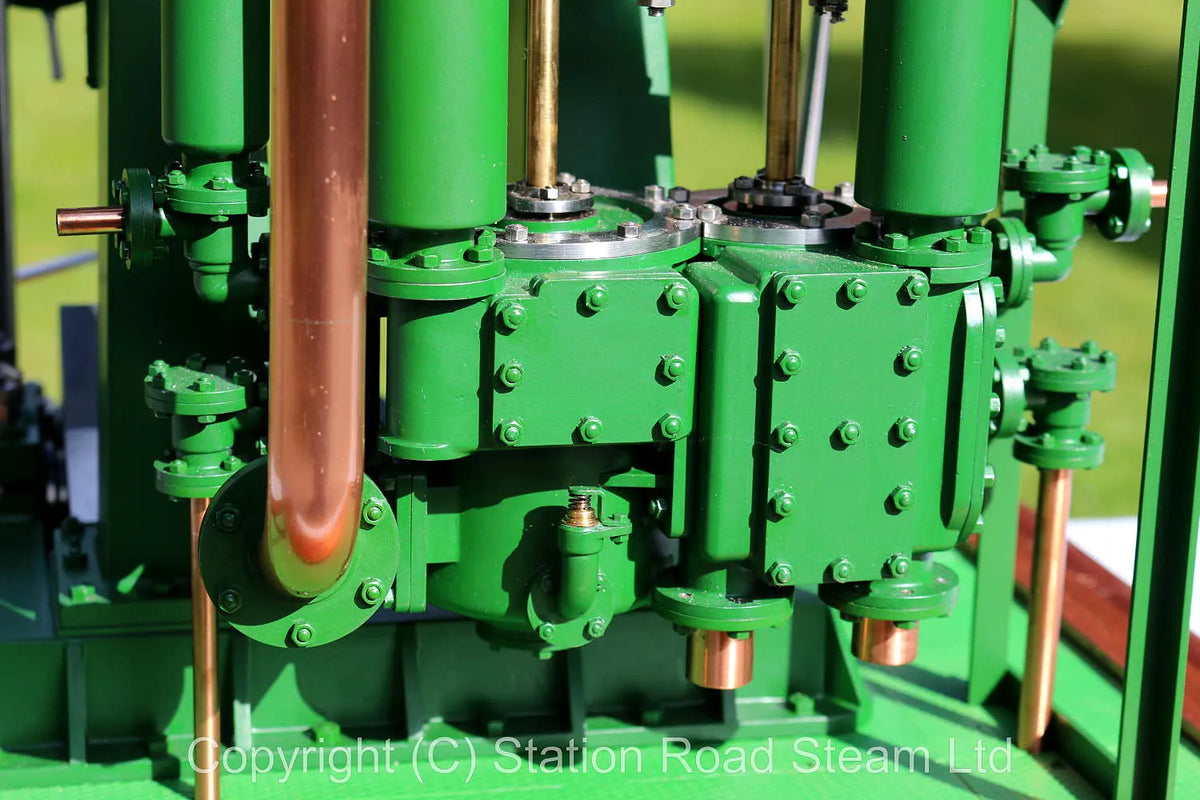 1 1/2 inch scale Alfred Dodman compound marine engine