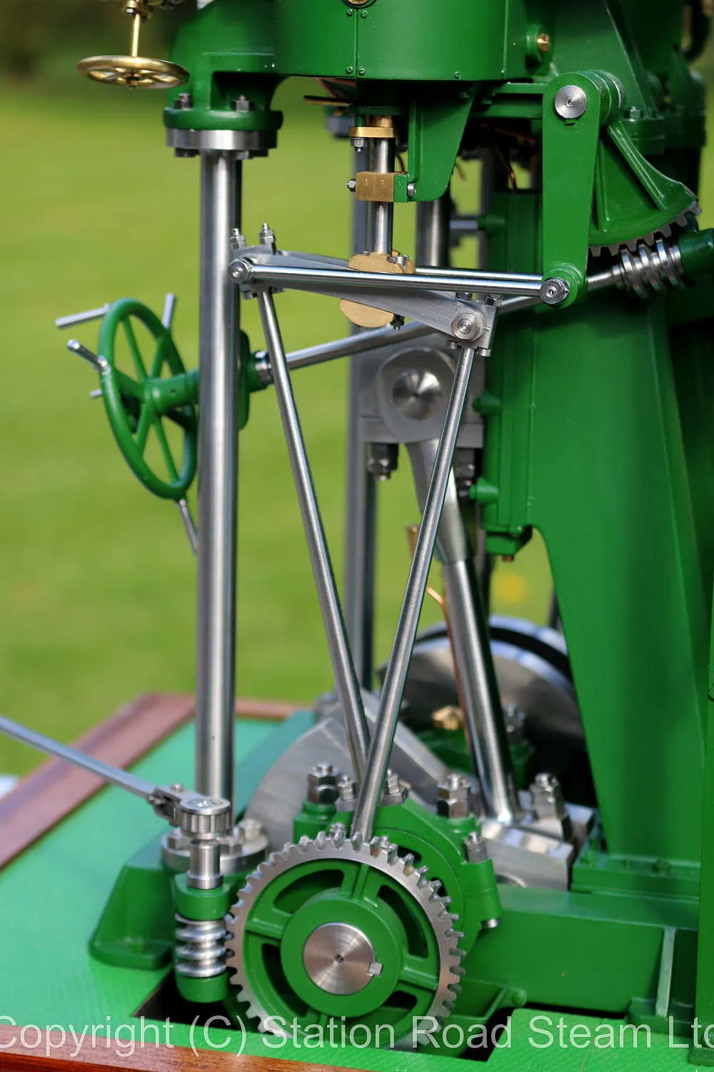 1 1/2 inch scale Alfred Dodman compound marine engine
