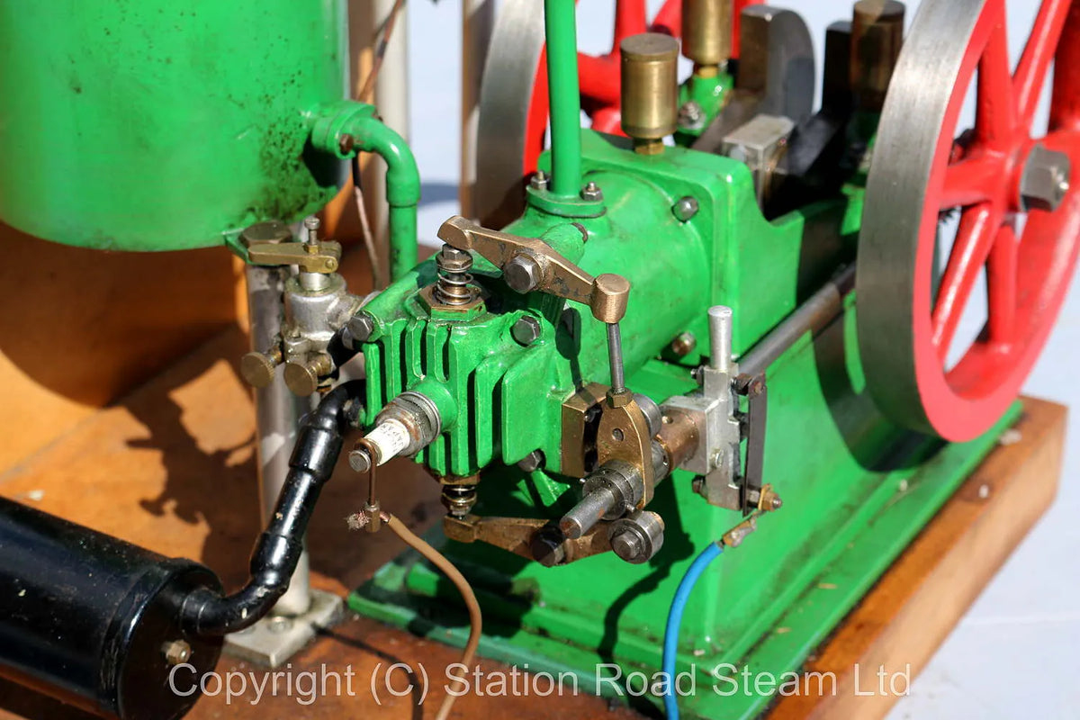 Westbury "Wyvern" open crank engine