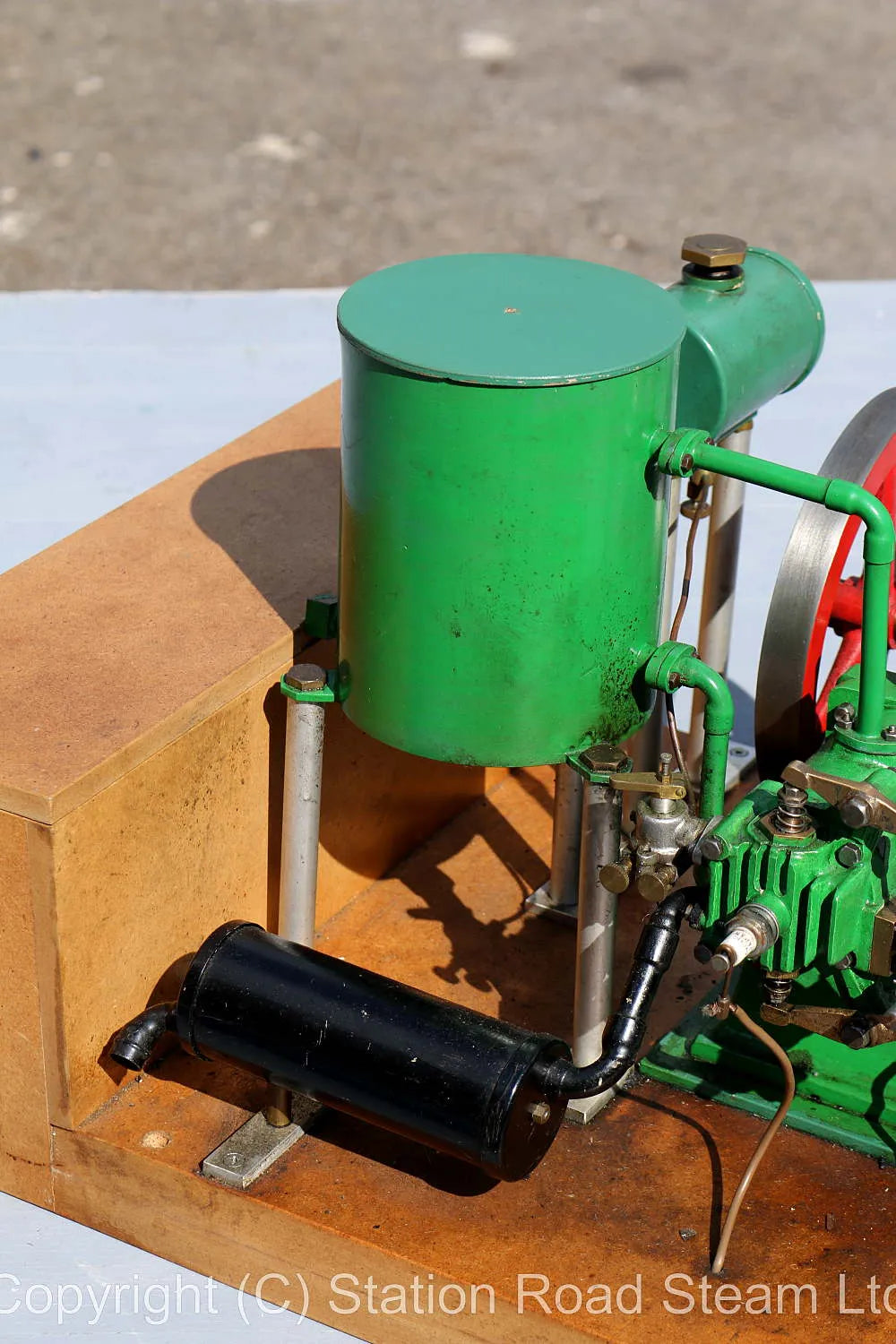 Westbury "Wyvern" open crank engine