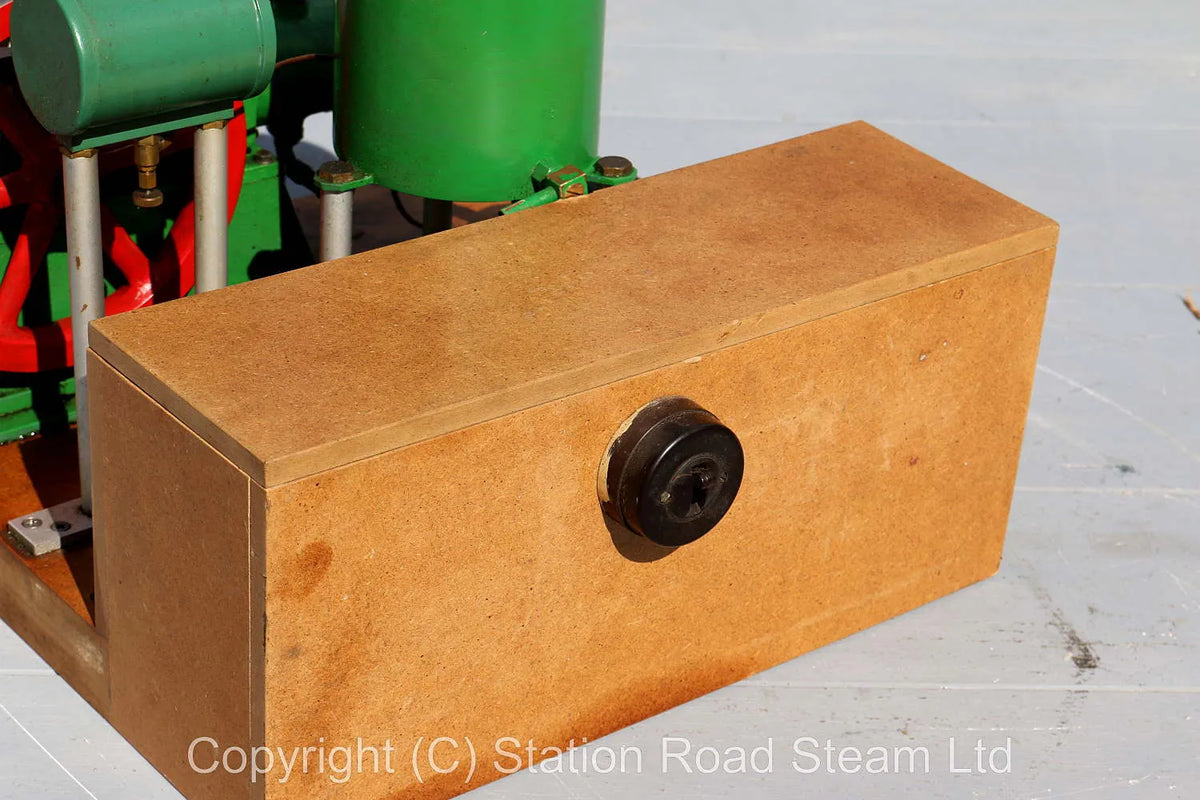 Westbury "Wyvern" open crank engine