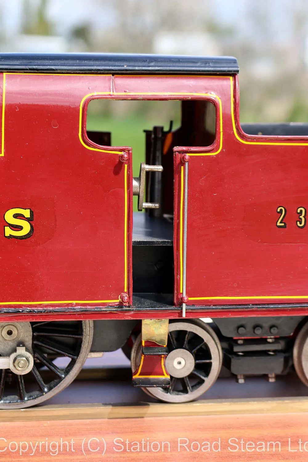 2 1/2 inch gauge LMS 2-6-4T