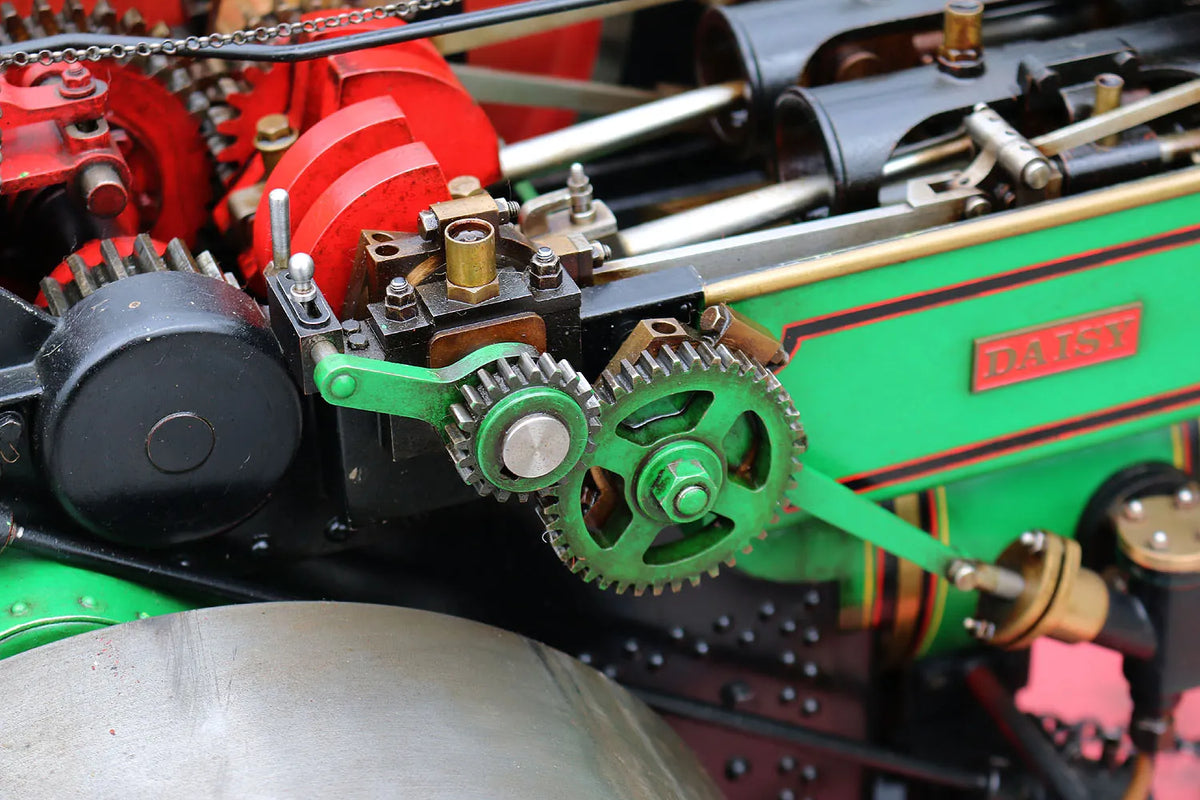 2 inch scale Aveling & Porter compound steam roller