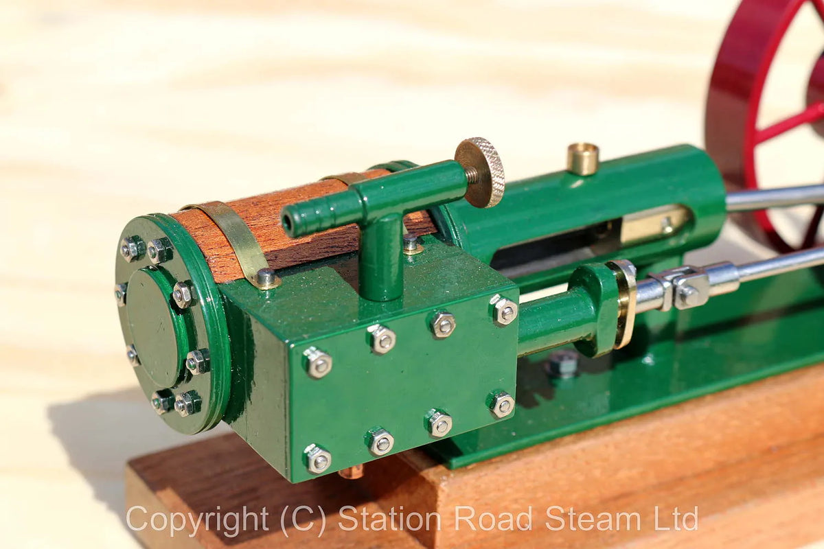 Horizontal mill engine with wood lagged cylinder