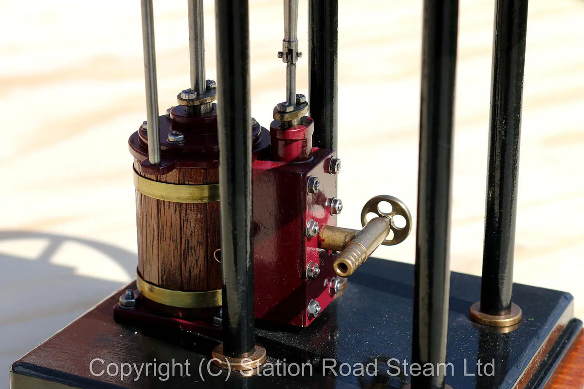 Overtype single cylinder engine