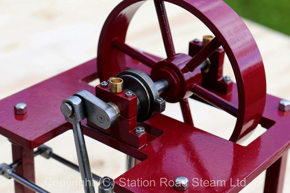 Hart overtype vertical engine