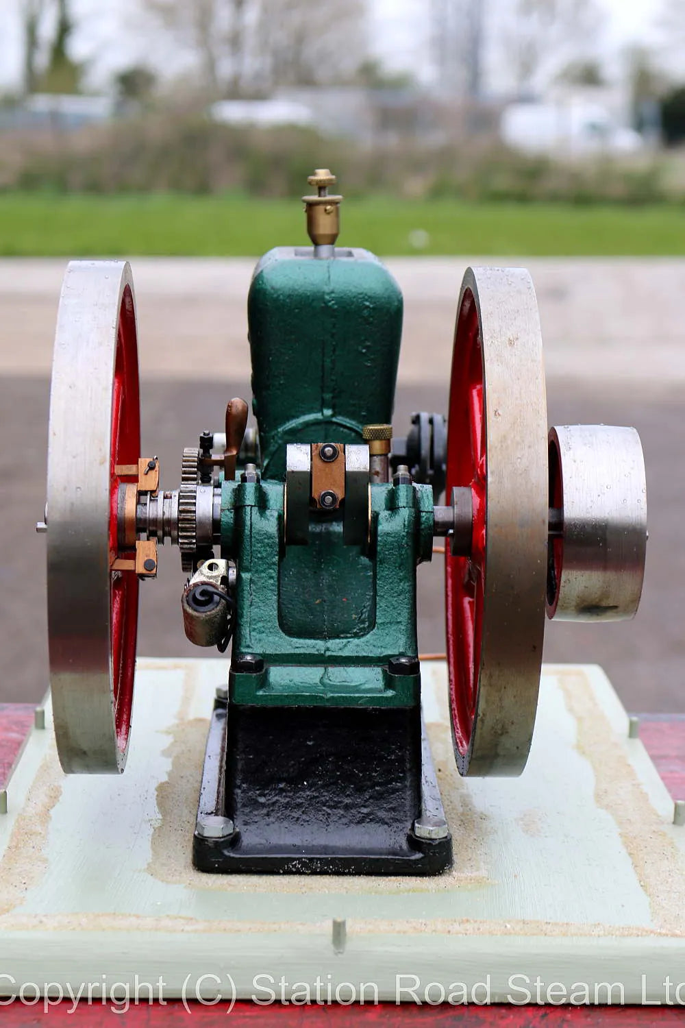 Red Wing open crank engine