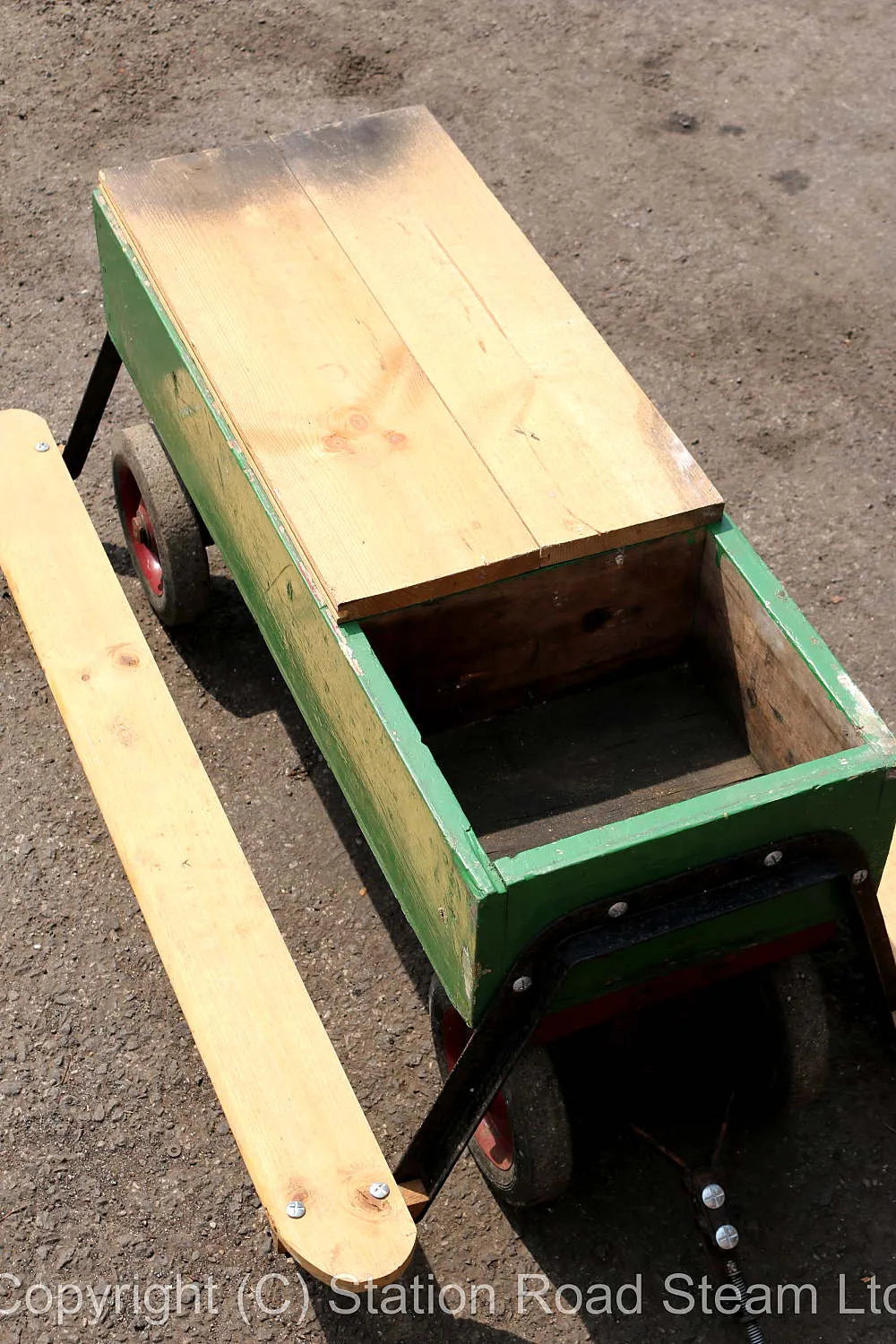 3 inch scale traction engine driving truck
