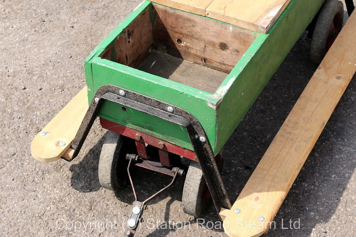 3 inch scale traction engine driving truck