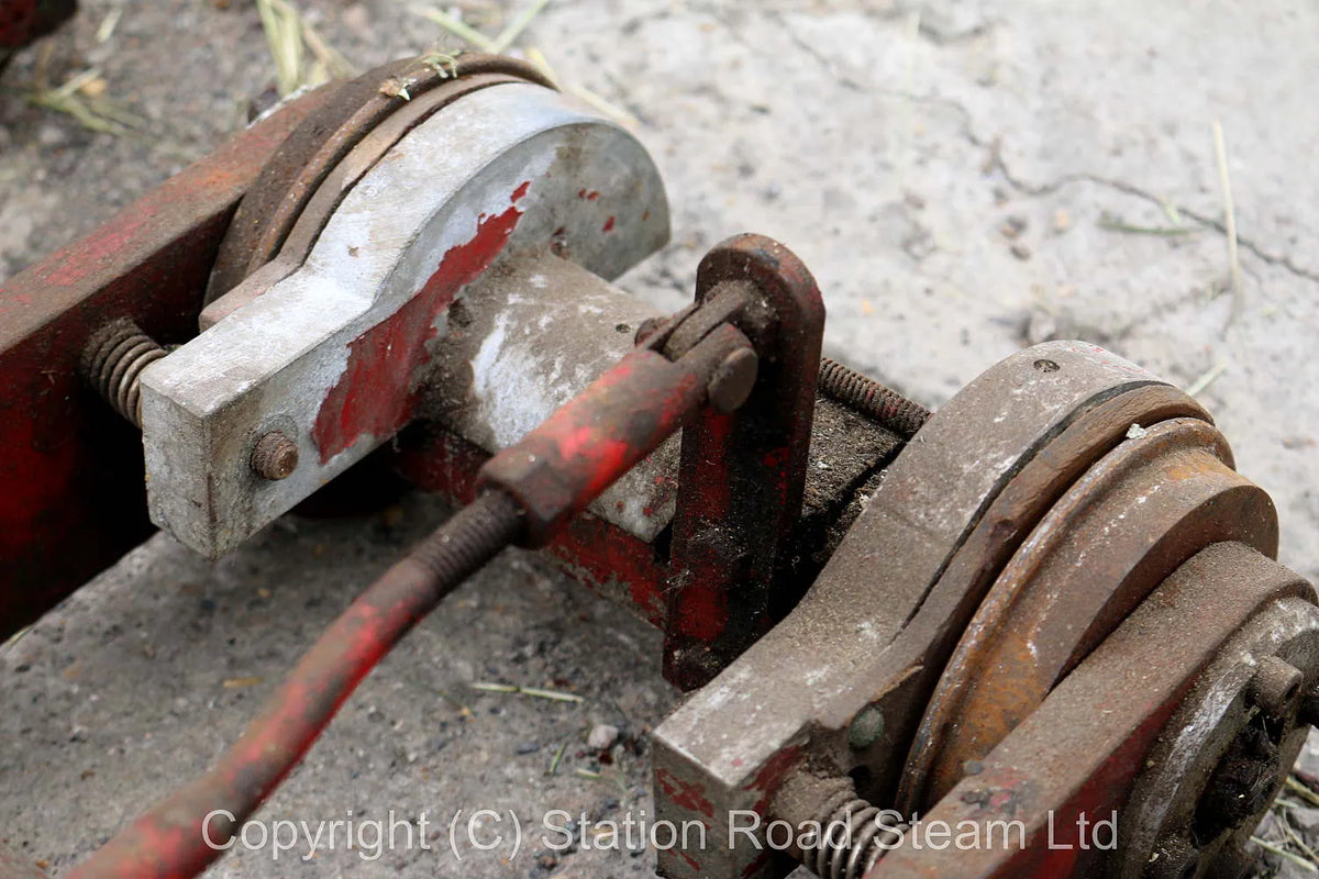 Two pairs of 7 1/4 inch gauge bogies