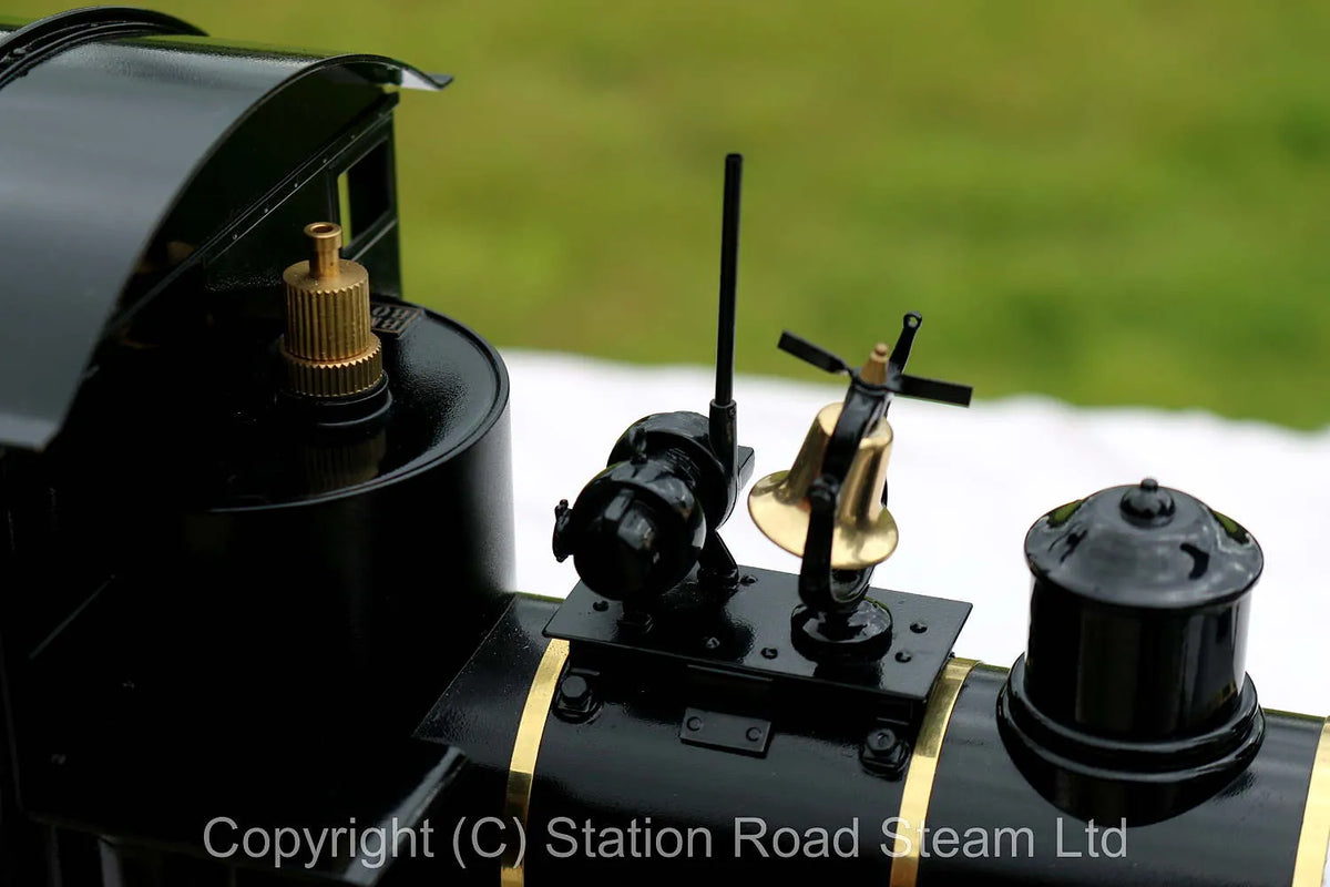 Gauge 1 Accucraft two cylinder Shay with three trucks