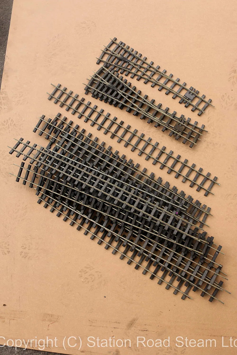 10 metres gauge 1 track, three turnouts