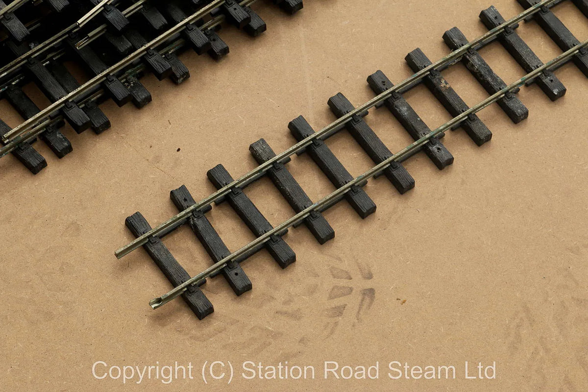 10 metres gauge 1 track, three turnouts