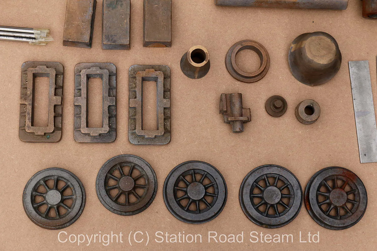 Set 5 inch gauge 78000 castings with commercial boiler