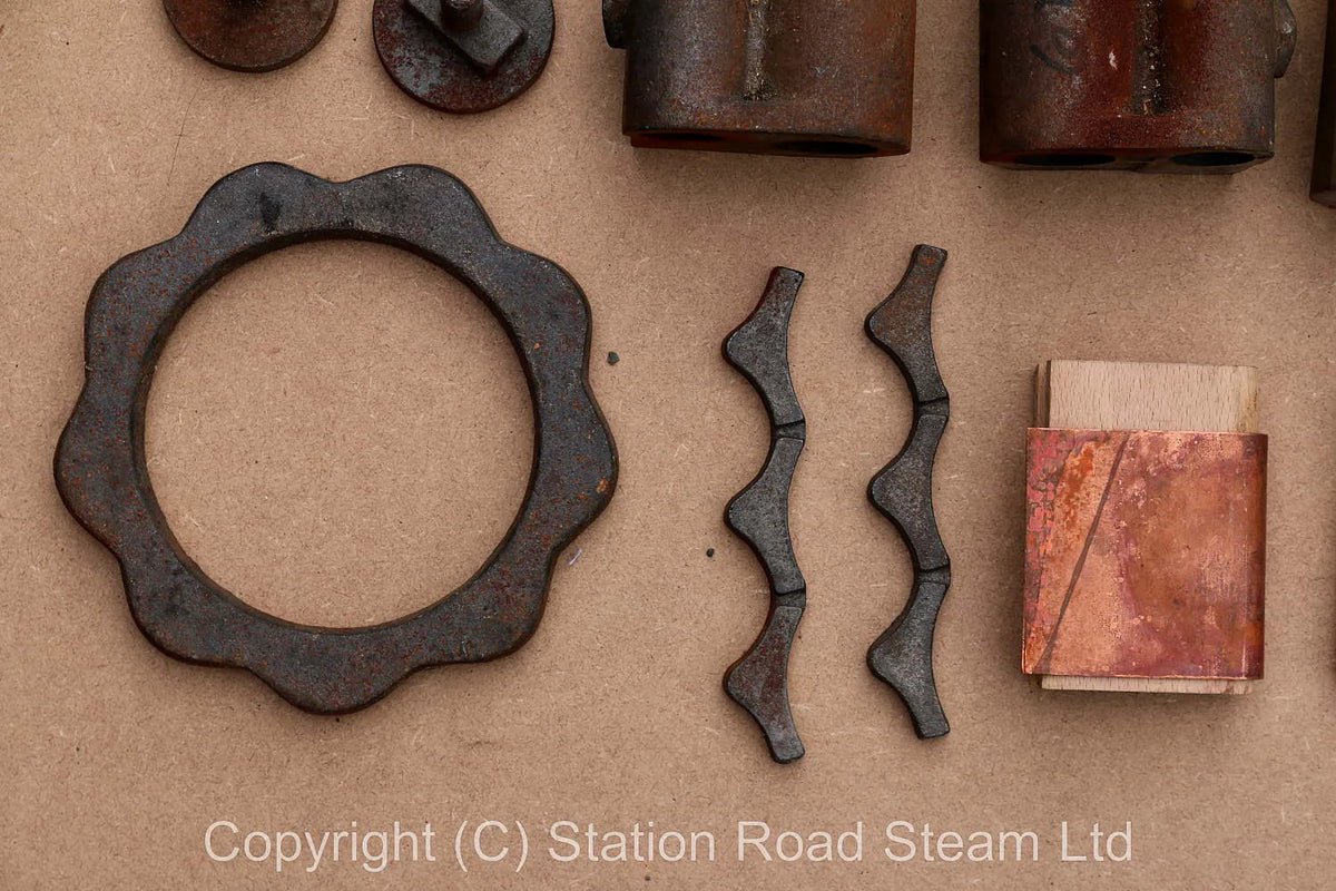 Set 5 inch gauge 78000 castings with commercial boiler