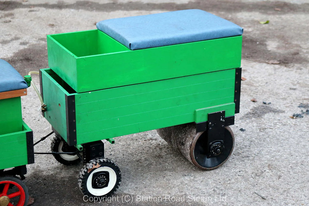 3 inch scale "Caradoc" steam tractor
