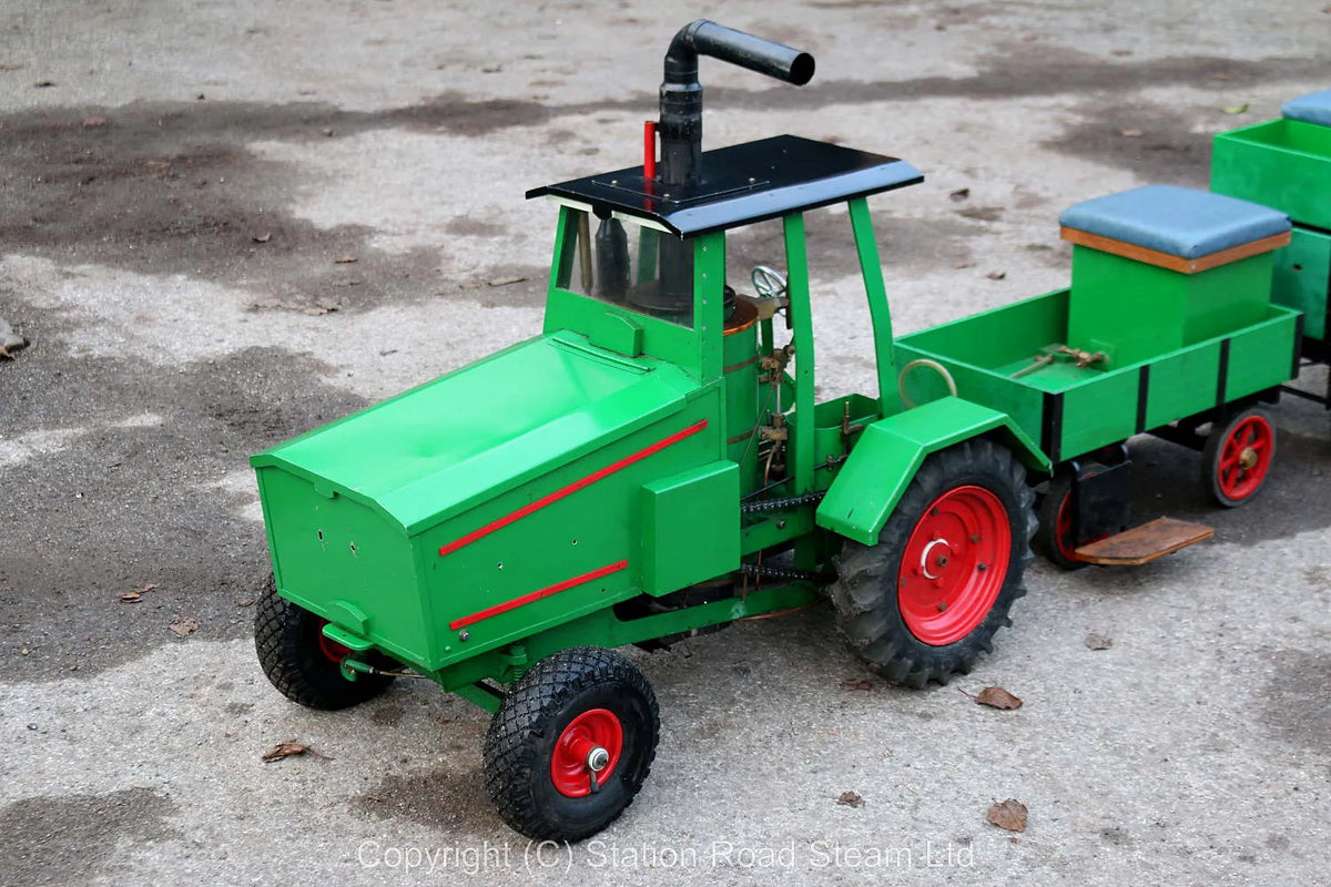 3 inch scale "Caradoc" steam tractor