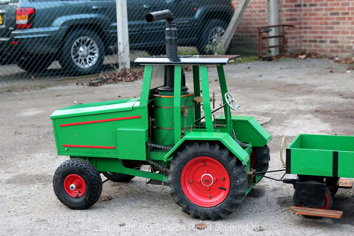 3 inch scale "Caradoc" steam tractor