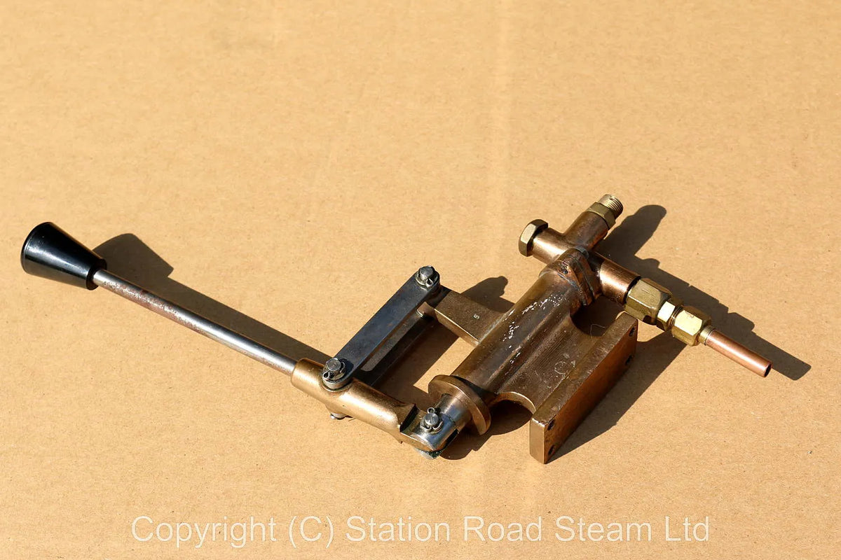 Boiler hand pump