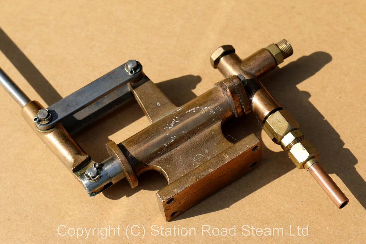Boiler hand pump