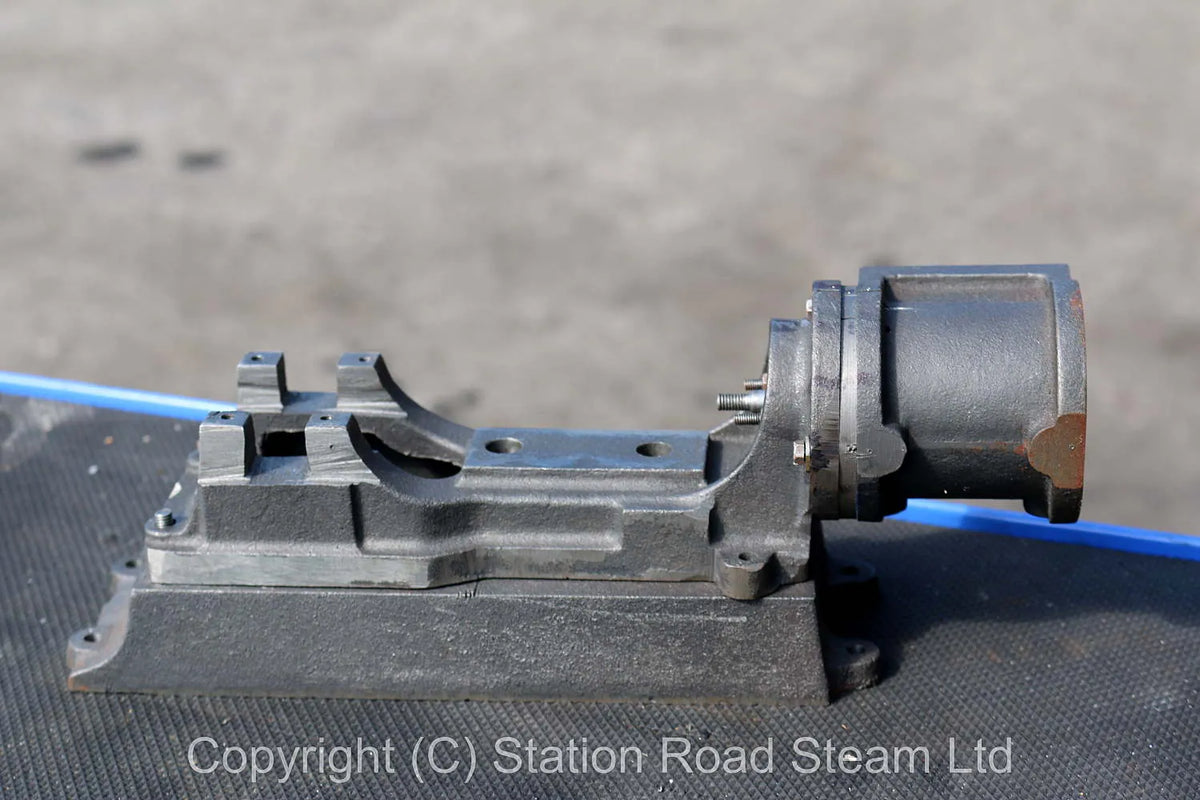 Set part-machined Stuart No.9 mill engine & feed pump castings