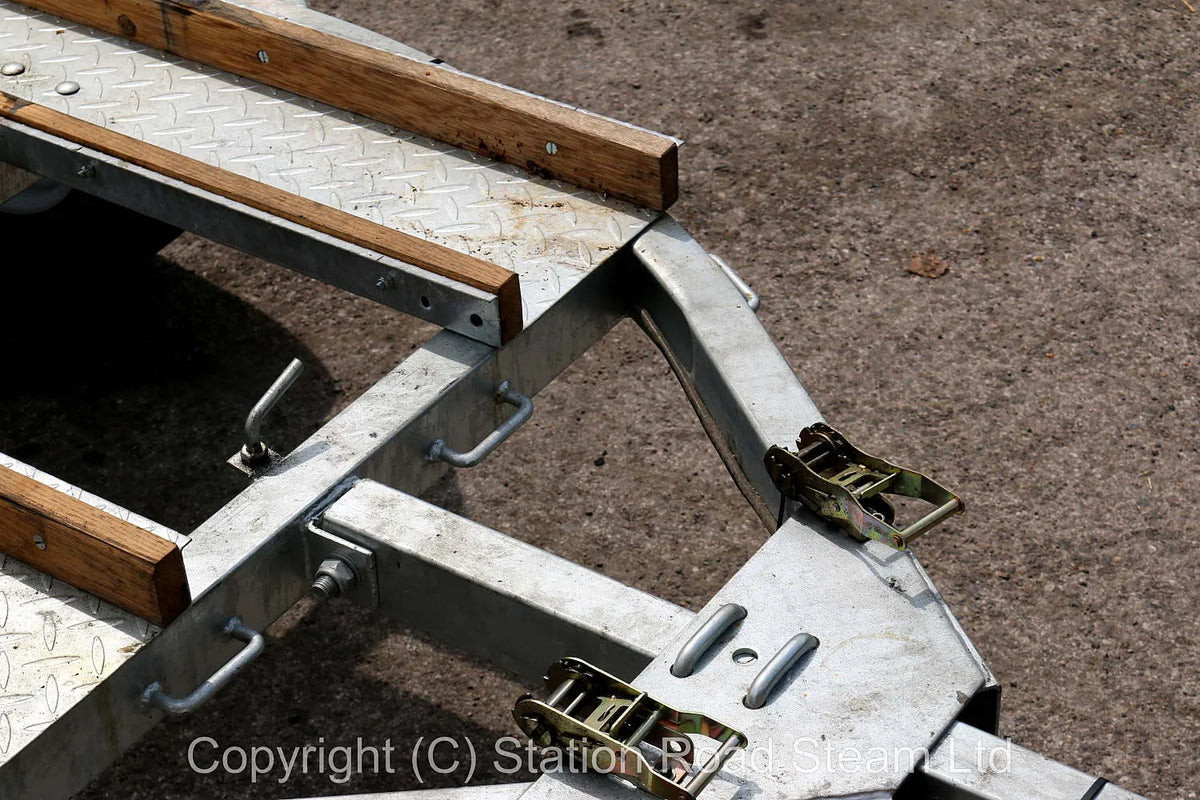 Two wheel road trailer for 7 1/4 inch gauge locomotive