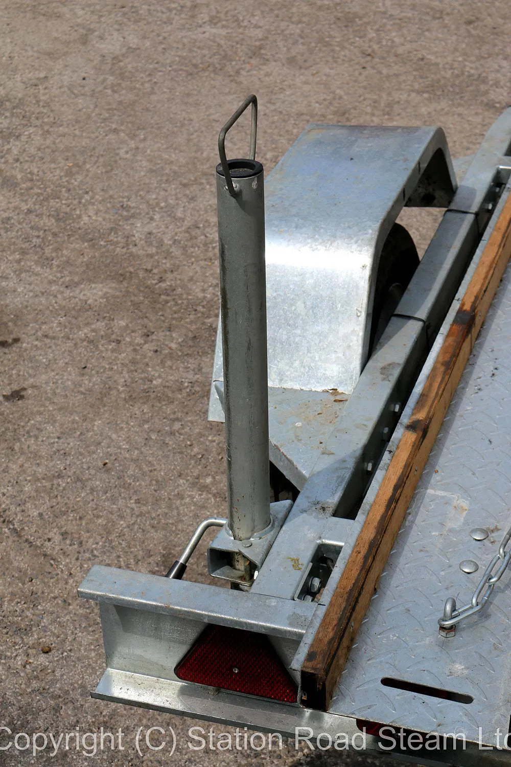 Two wheel road trailer for 7 1/4 inch gauge locomotive