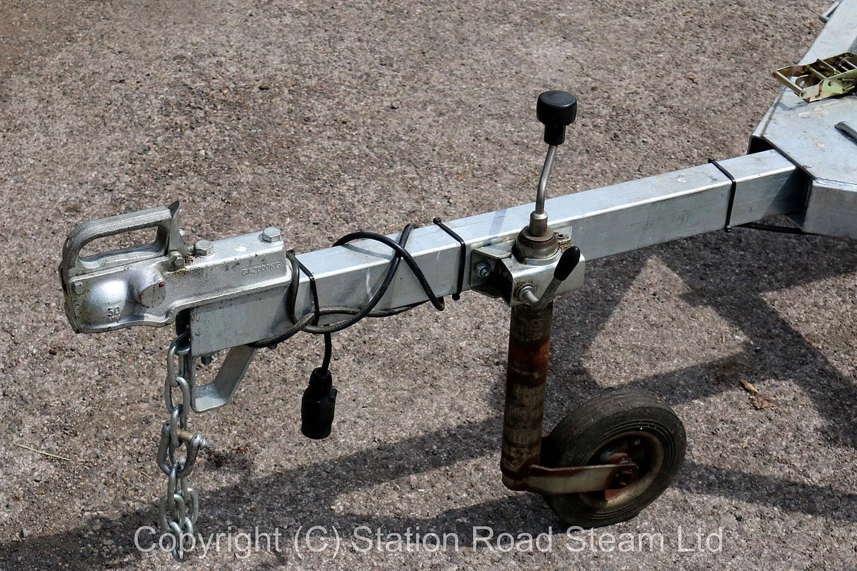 Two wheel road trailer for 7 1/4 inch gauge locomotive