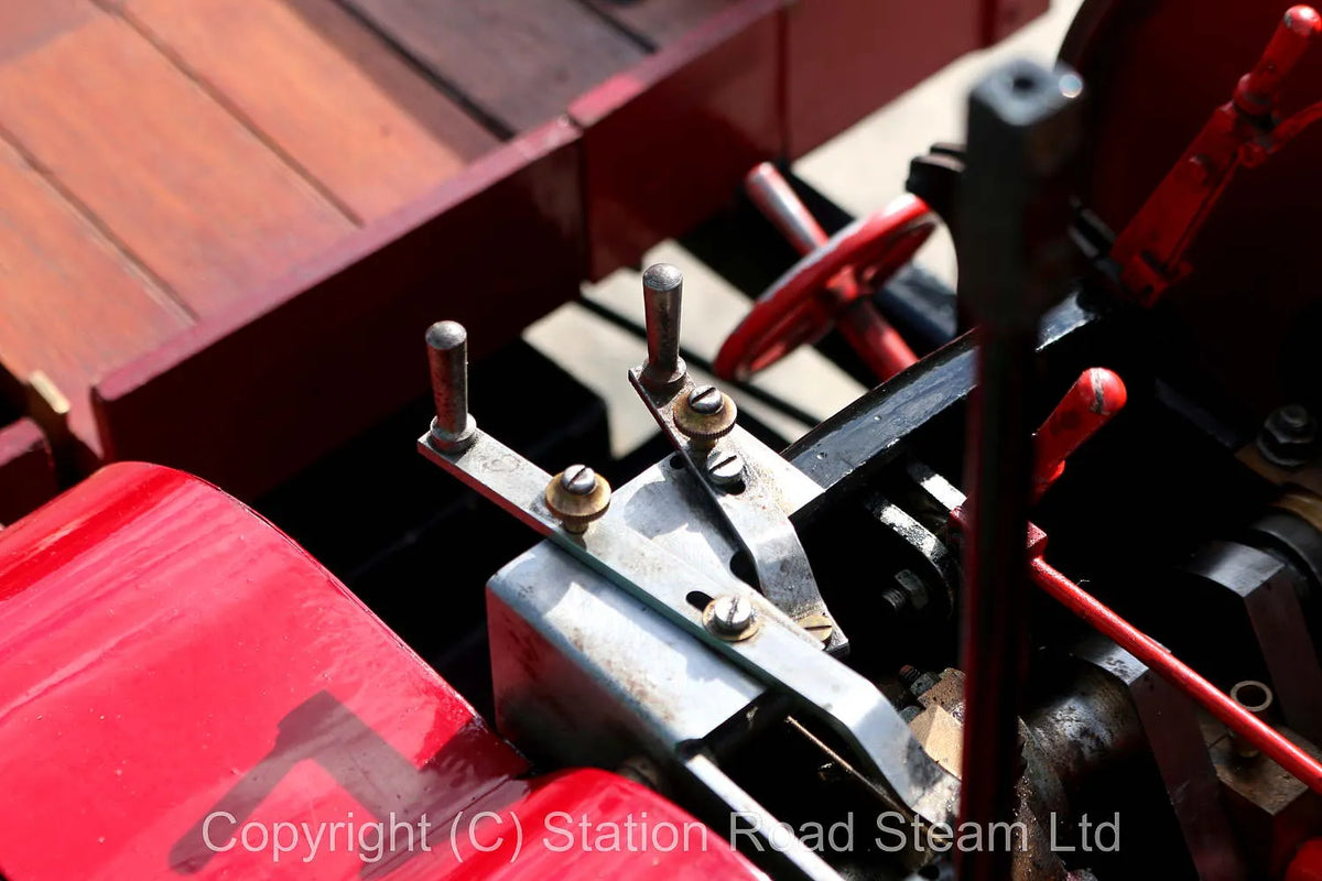 3 inch scale Aveling & Porter steam wagon