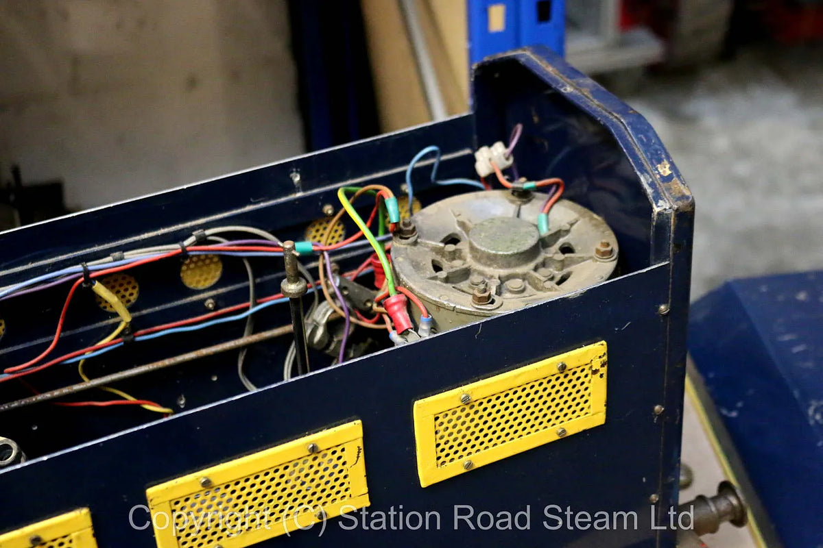 5 inch gauge freelance 0-4-0 battery electric