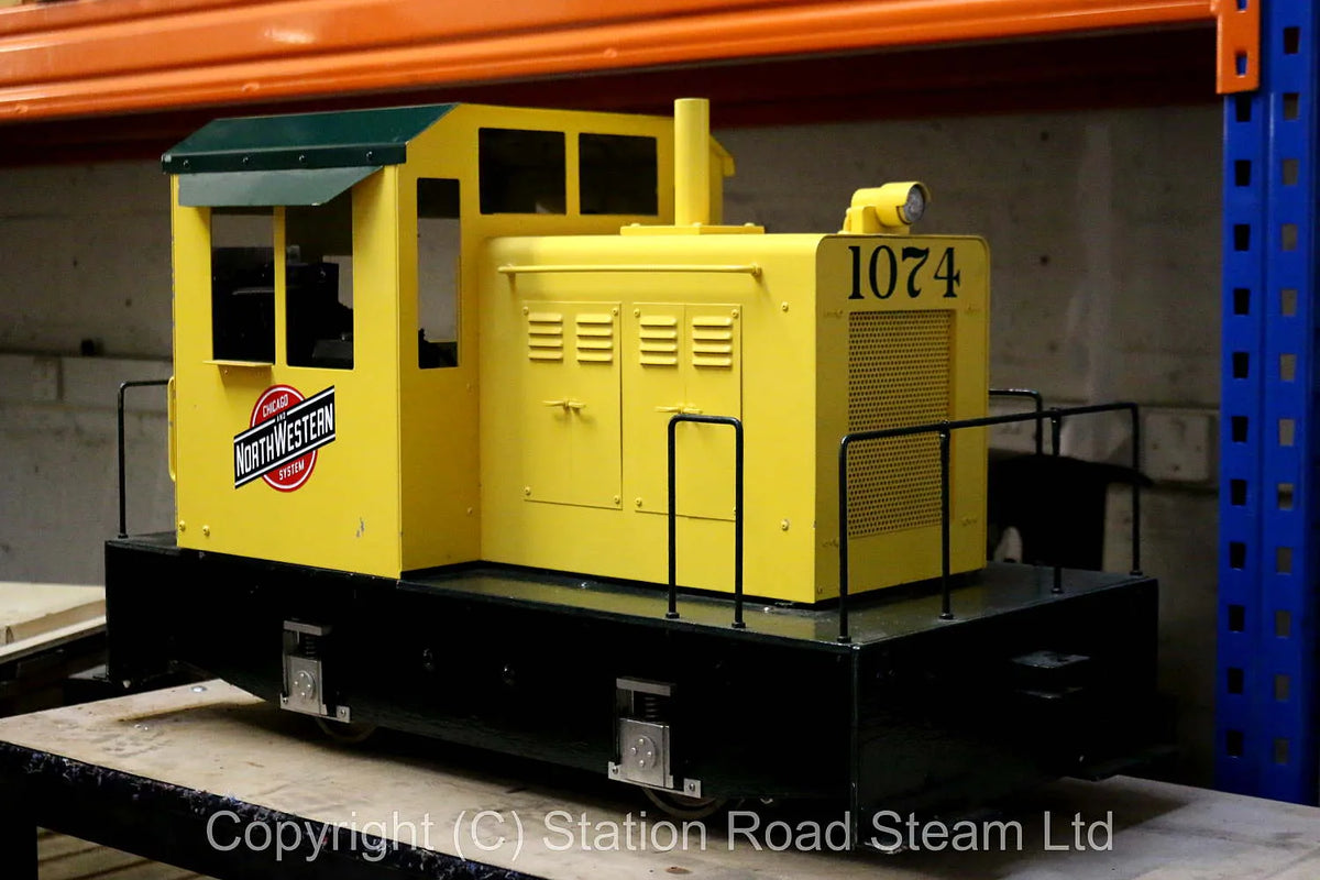 7 1/4 inch gauge "Super Huskie" 0-4-0 battery electric