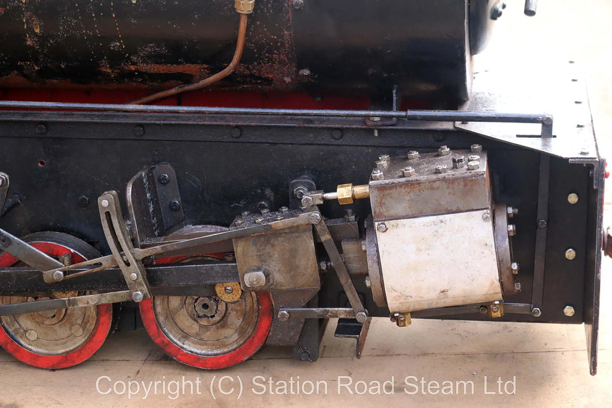 7 1/4 inch narrow gauge 0-6-0 with driving truck