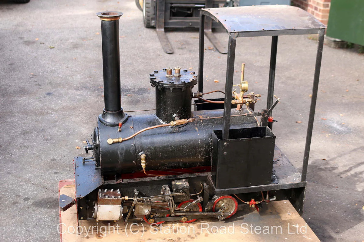 7 1/4 inch narrow gauge 0-6-0 with driving truck