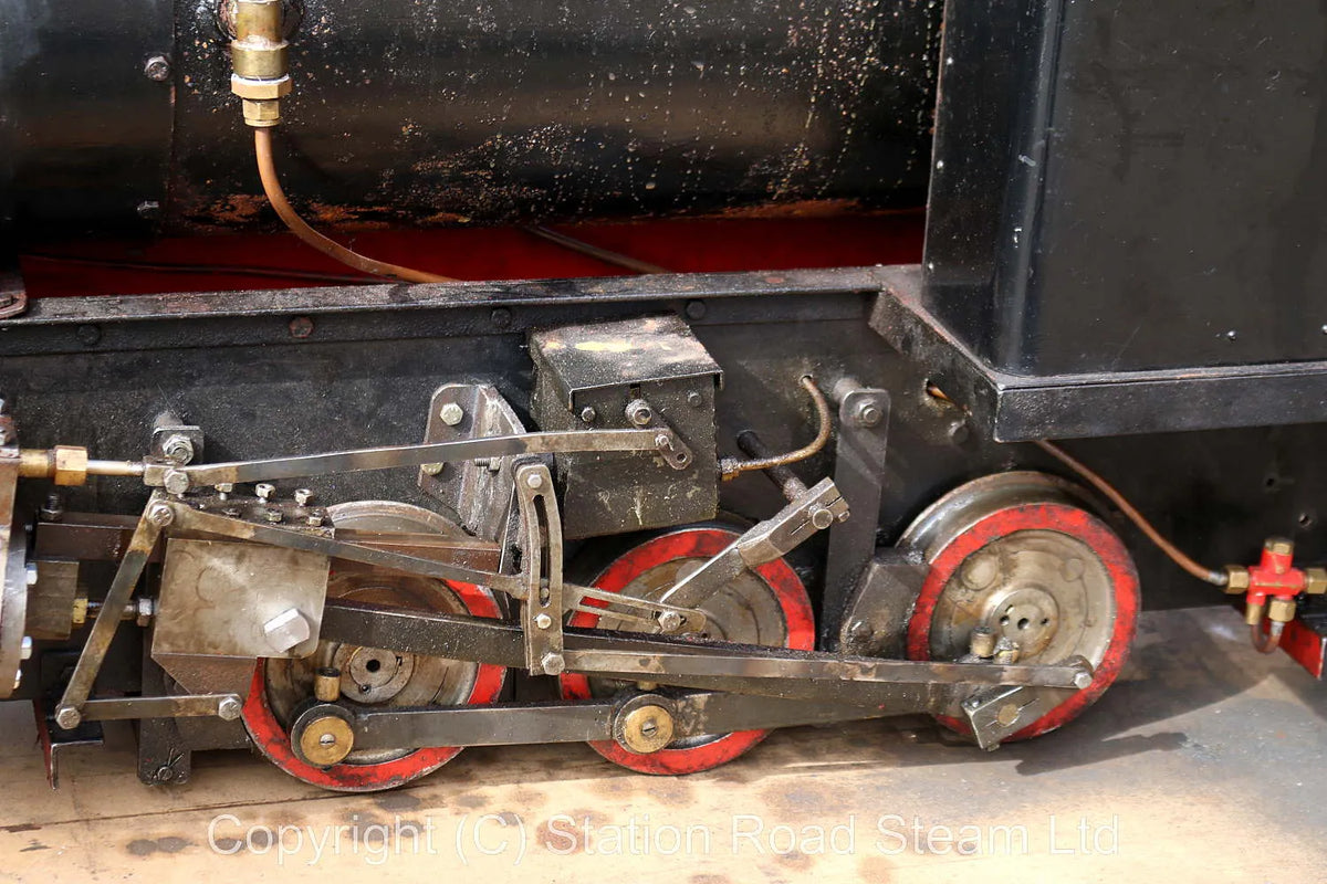 7 1/4 inch narrow gauge 0-6-0 with driving truck