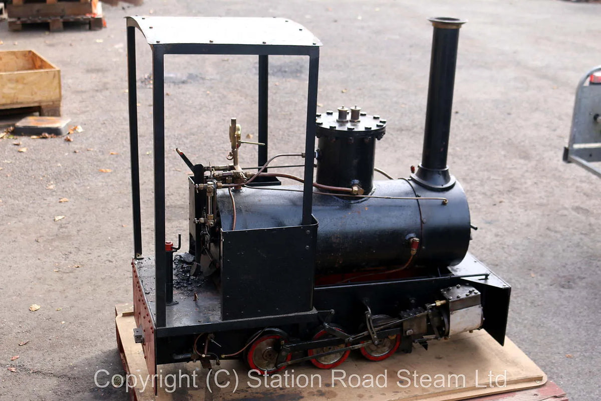 7 1/4 inch narrow gauge 0-6-0 with driving truck