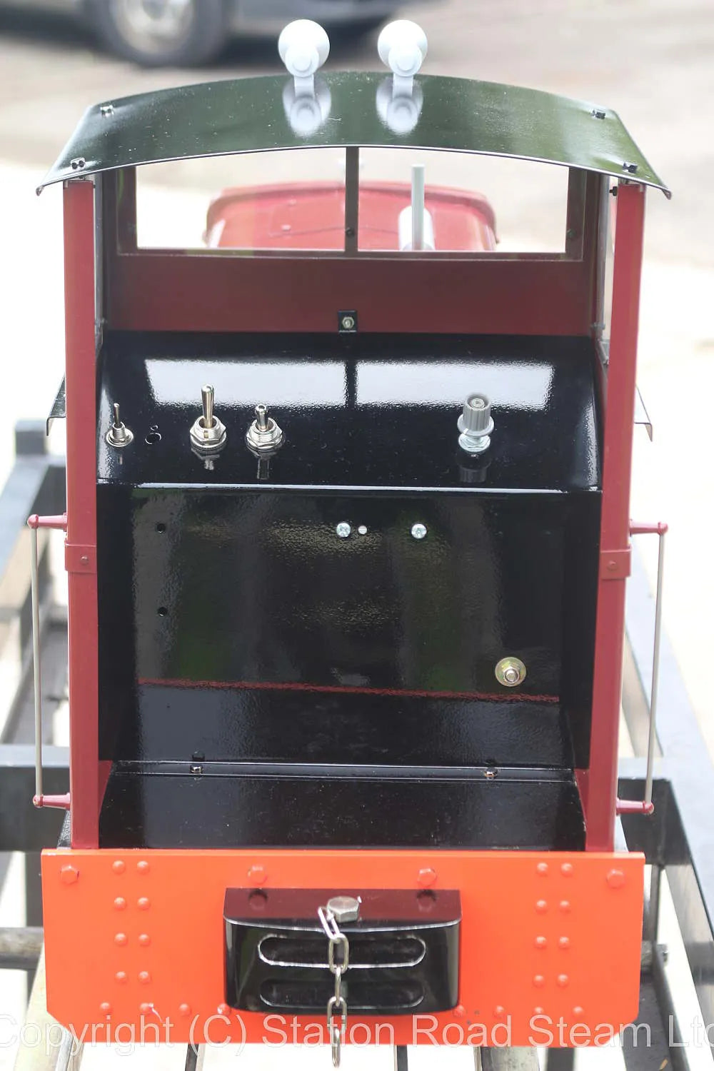 5 inch gauge Maxitrak "Planet" battery electric shunter