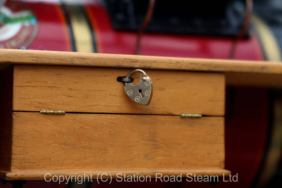 1 1/2 inch scale Allchin traction engine