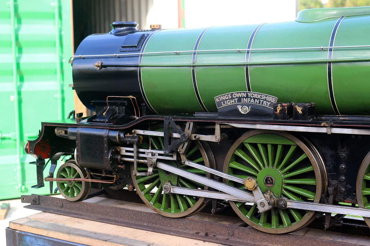 7 1/4 inch gauge LNER V2 2-6-2