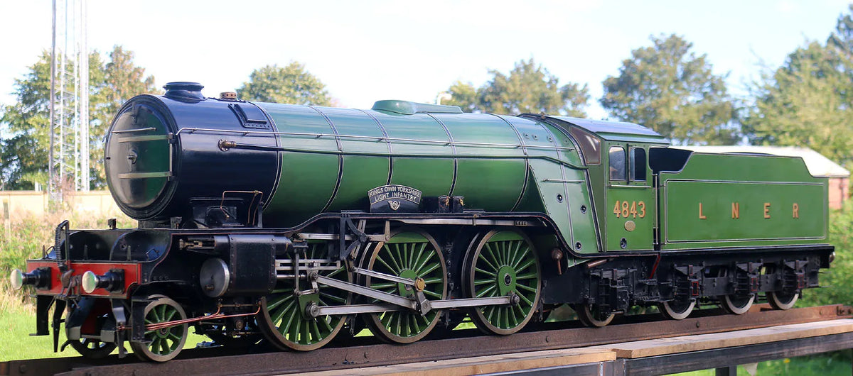 7 1/4 inch gauge LNER V2 2-6-2