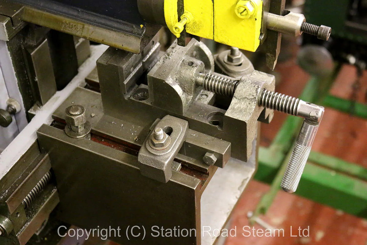 Small bench-mounted shaper