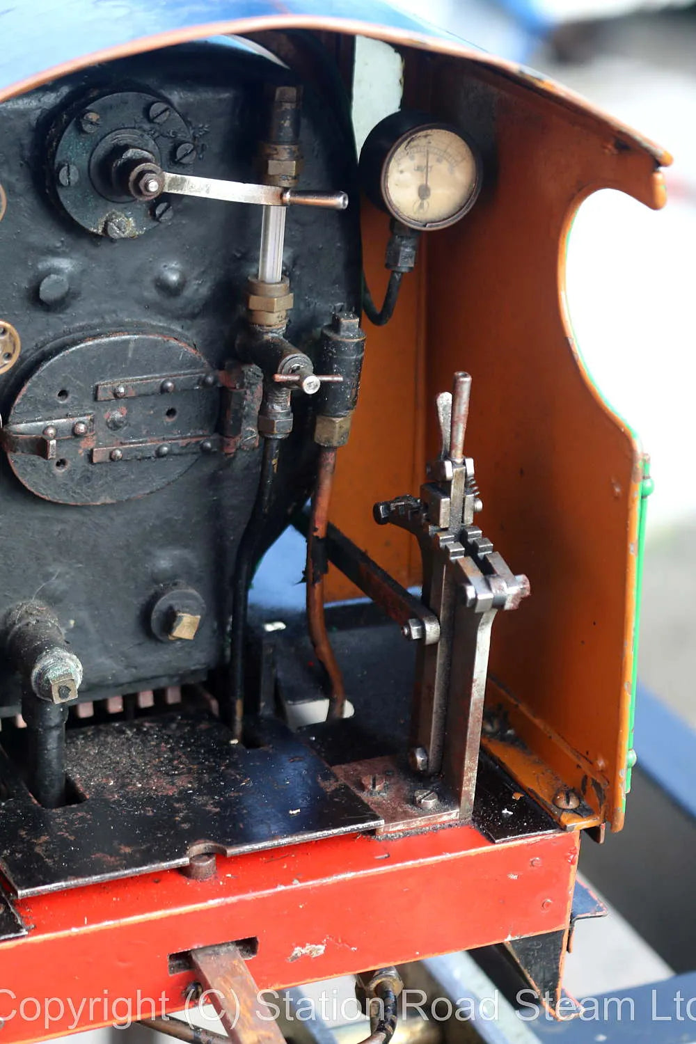3 1/2 inch gauge GWR 0-6-0 tender locomotive "Iris"