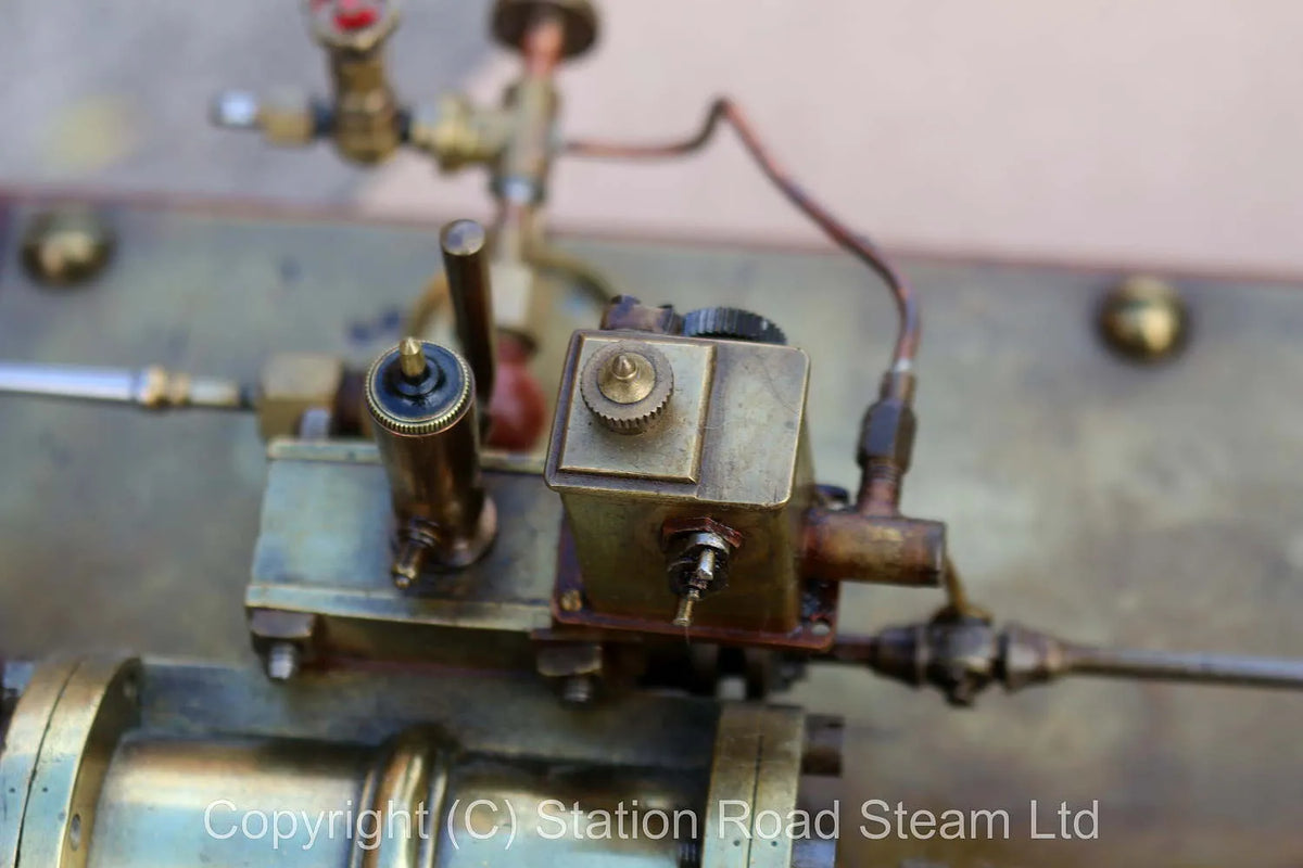 Vintage horizontal mill engine with mechanical lubricator