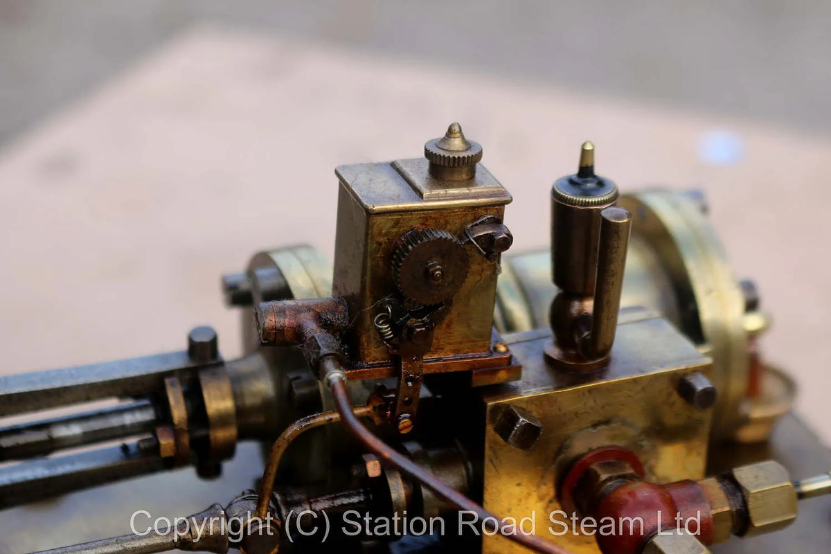 Vintage horizontal mill engine with mechanical lubricator