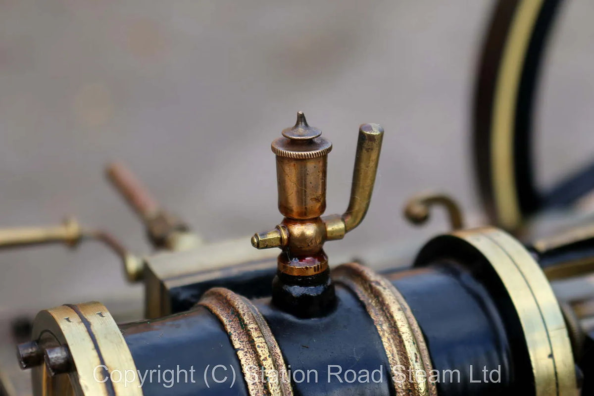 Vintage horizontal engine
