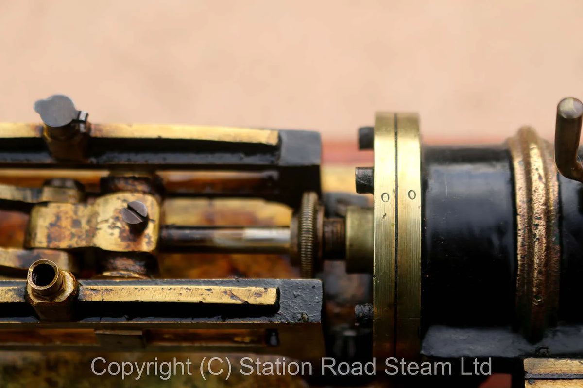 Vintage horizontal engine